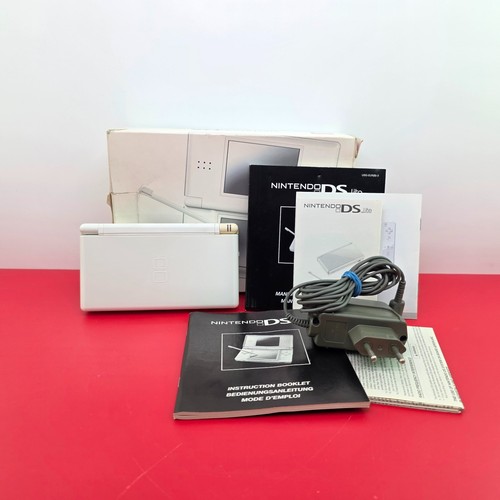 Nintendo lite console - nintendo, ds